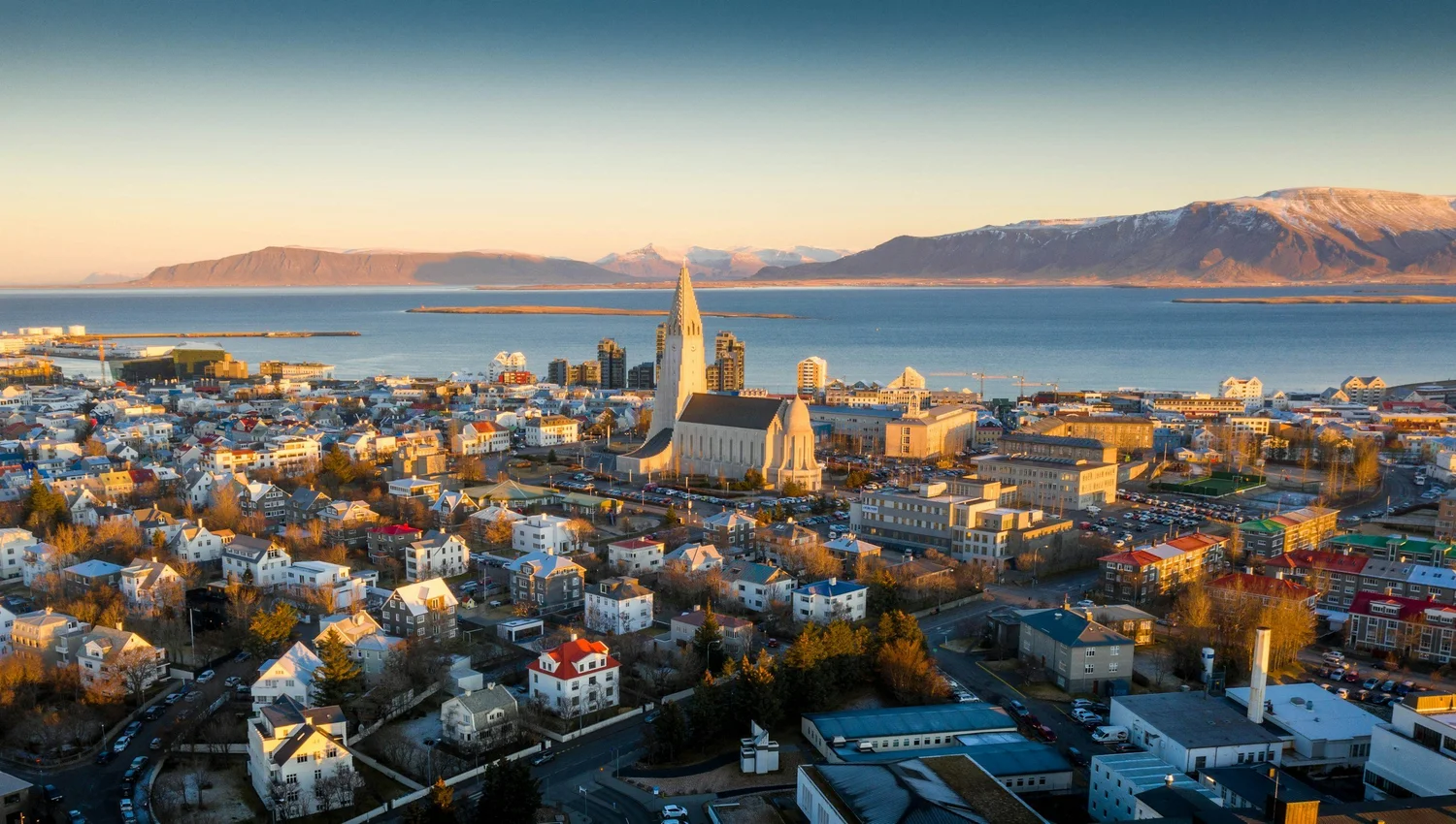 Reykjavík, Hallgrímskirkja og fjallasýnin